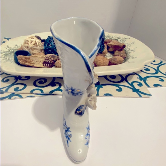 Art Vintage Ceramic Boot Vase Victorian Lace Up Boot Gold Gilded Rose